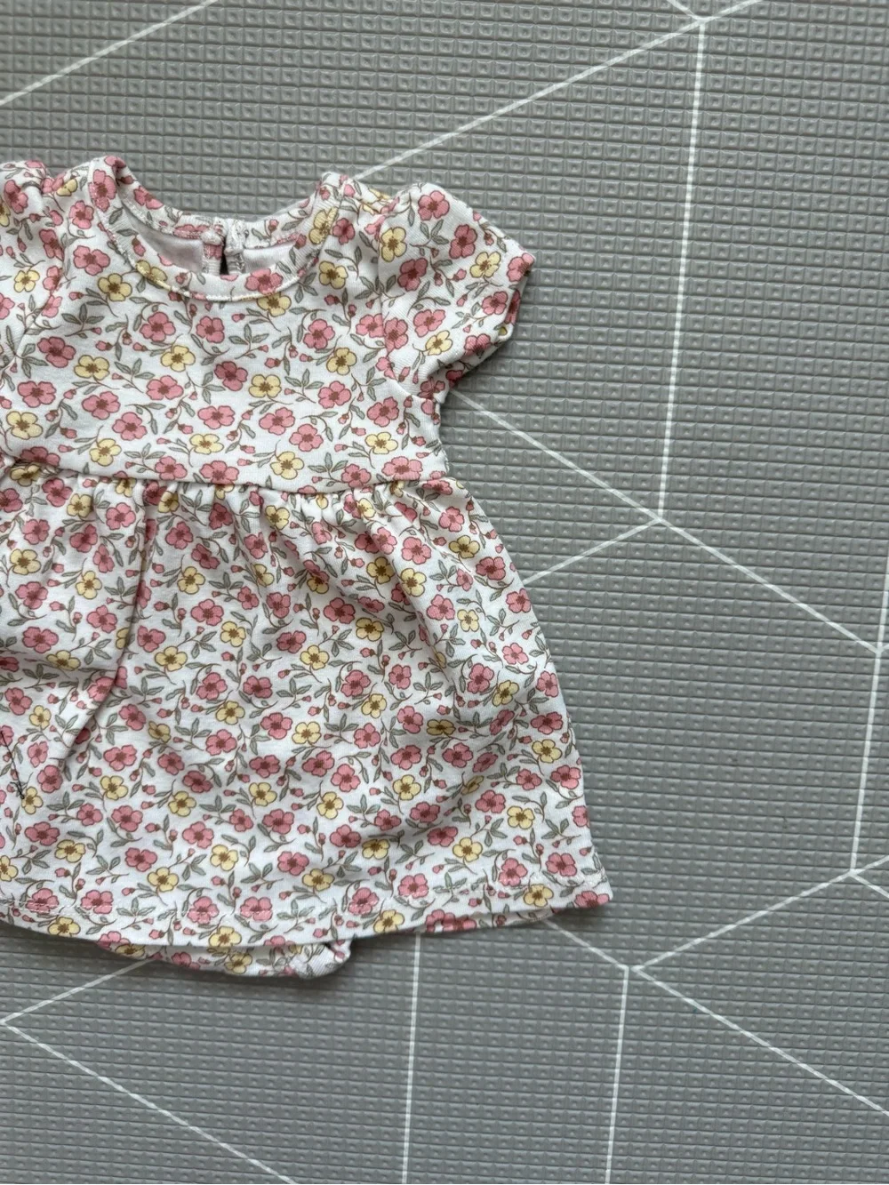Carters|Baby girl Pink & Yellow boho Floral Short-Sleeve onesie Dress•••NB,CUTE!